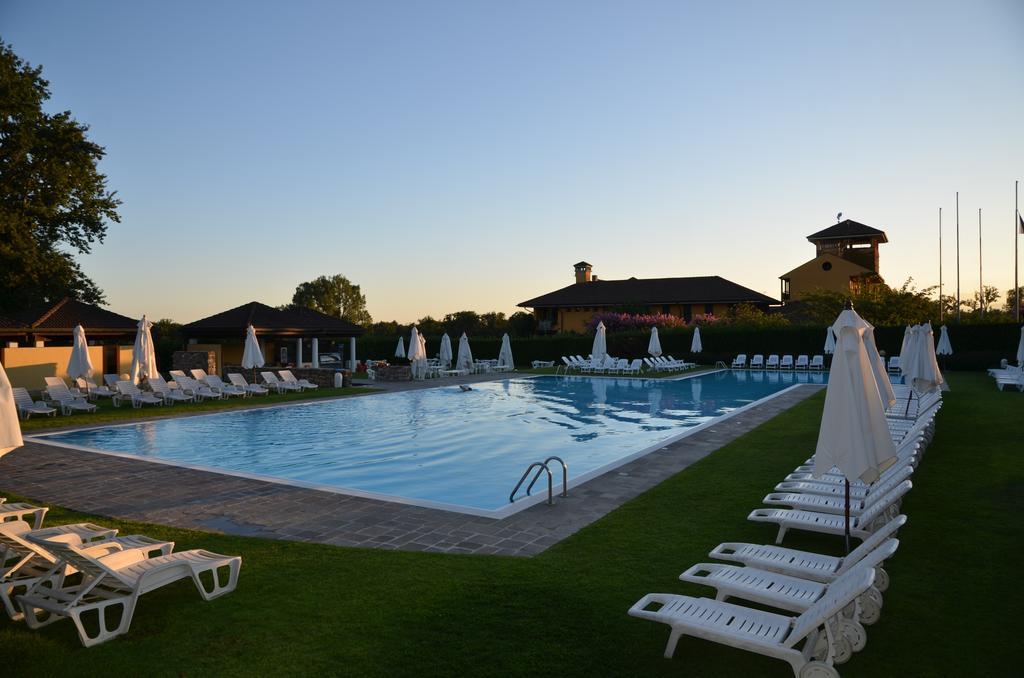 Golf Hotel Castelconturbia Agrate Conturbia Ngoại thất bức ảnh